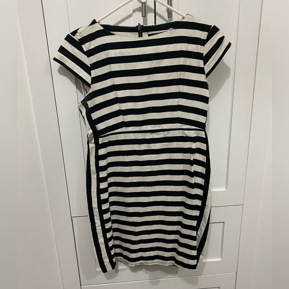 Medium black and white Zara Trafaluc dress - Picture 1 of 3